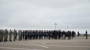 Офіційна церемонія зустрічі Володимира Зеленського з Емманюелем Макроном