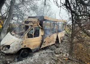 Новини України - На Донеччині росіяни атакували маршрутку з людьми