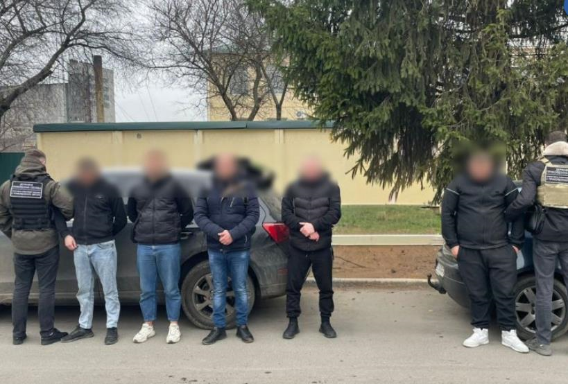 Новини України - На Одещині прикордонники зупинили два легковики з ухилянтами