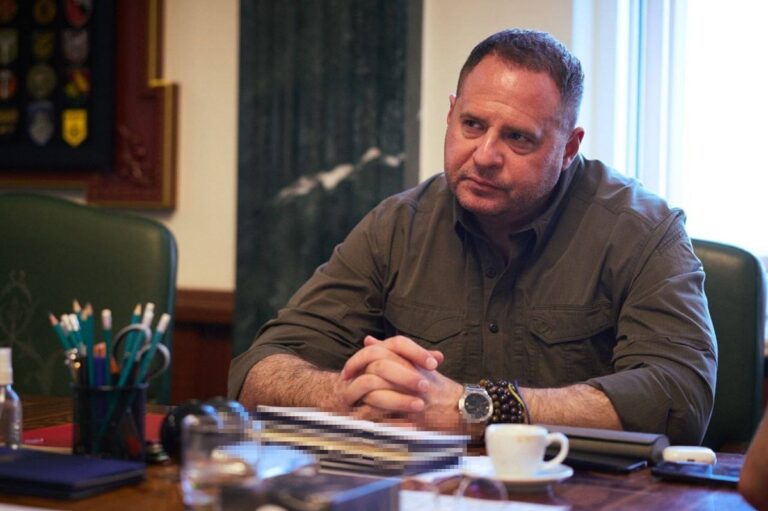 Новини України - Обшуки у Єрмака: про які наслідки говорять