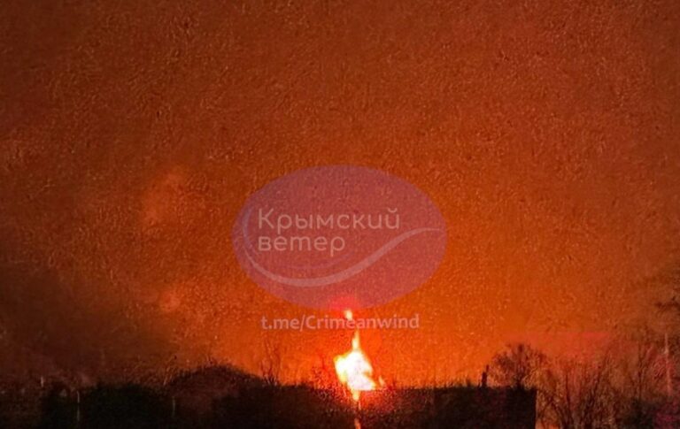 Новини України - У Криму сталася пожежа на нафтобазі – соцмережі