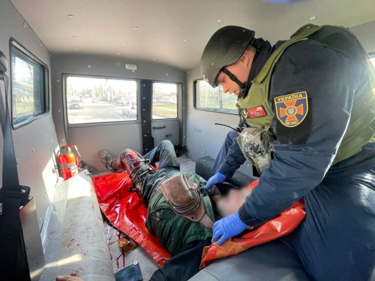 Новини України - Удар FPV-дроном по Нікополю: п'ятеро постраждалих