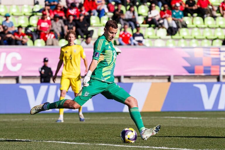 Новини спорту - Український воротар розповів про свій досвід перебування в Челсі