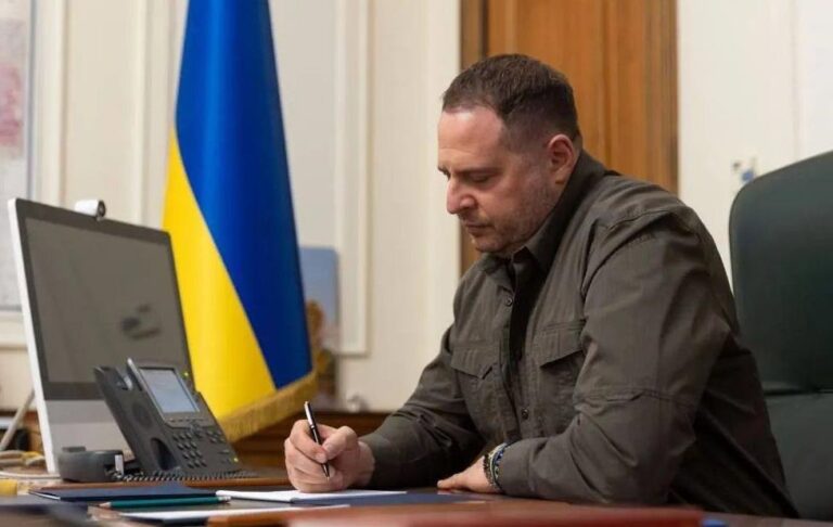 Новини України - Єрмаку не повідомляли про підозру - ЗМІ