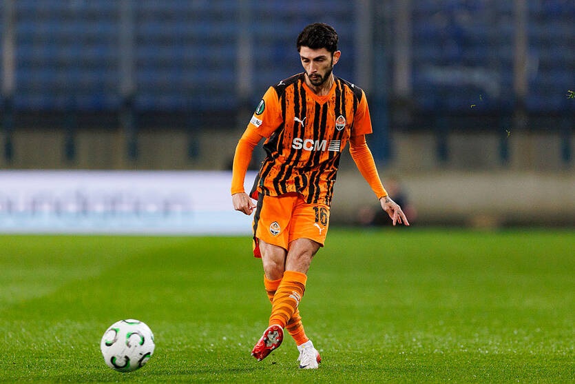 Новини спорту - Захисник Шахтаря розглядає зимовий трансфер - ЗМІ