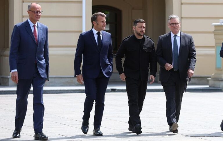 Новини України - ЗМІ: Київ і ЄС прагнуть переписати "мирний план"