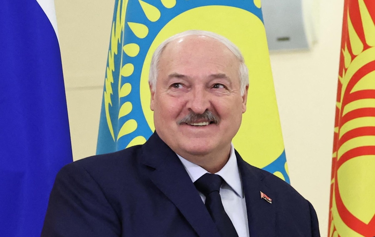 Новини світу - У Білорусі заявили про помилування 20 політв'язнів