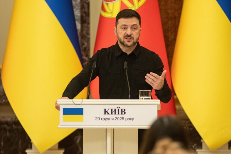 Новини України - Зеленський прокоментував ідею Макрона відновити діалог з Путіним