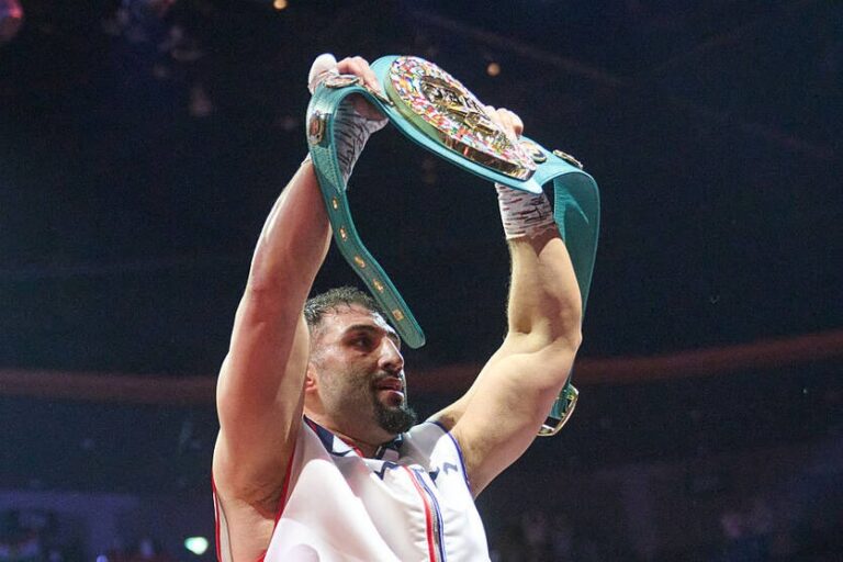 Новини спорту - Кабаєл заявив про готовність провести бій з Усиком