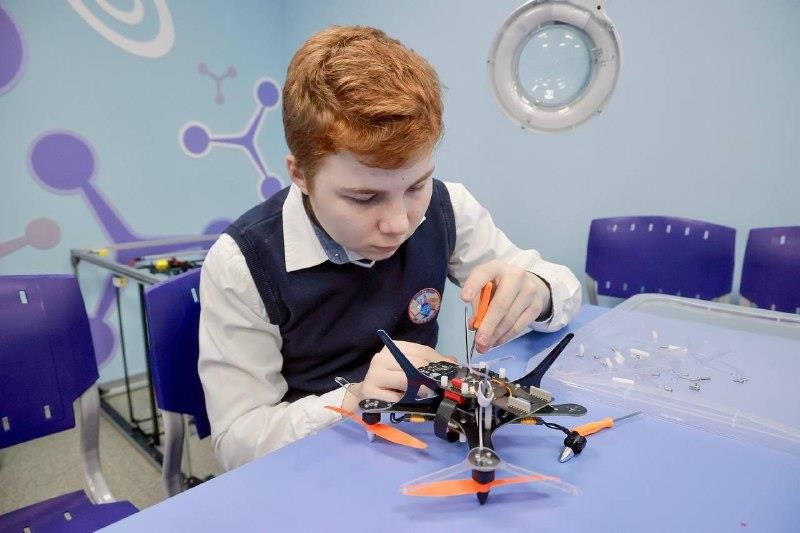 Новини світу - РФ інтегрує підготовку з БпЛА у систему фізичного виховання - розвідка