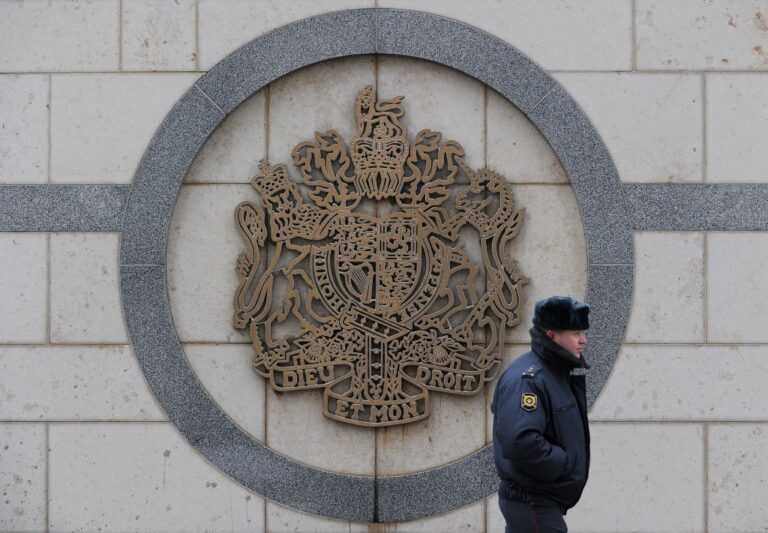 Новини світу - Росія висилає британського дипломата