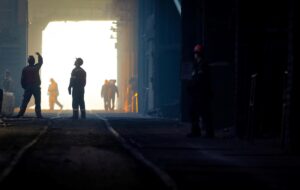 Новини бізнесу - Запоріжсталь призупинила виробництво через атаку Росії